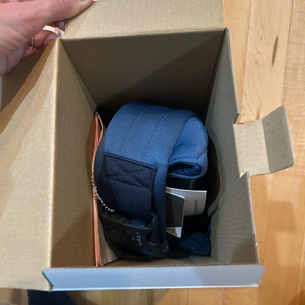 New! Ergobaby Embrace Soft Air Mesh Cozy Carrier - Picture 3 of 4